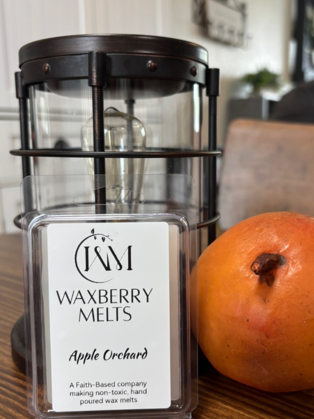 Hand Crafted Wax Melts in Apple Orchard Scent